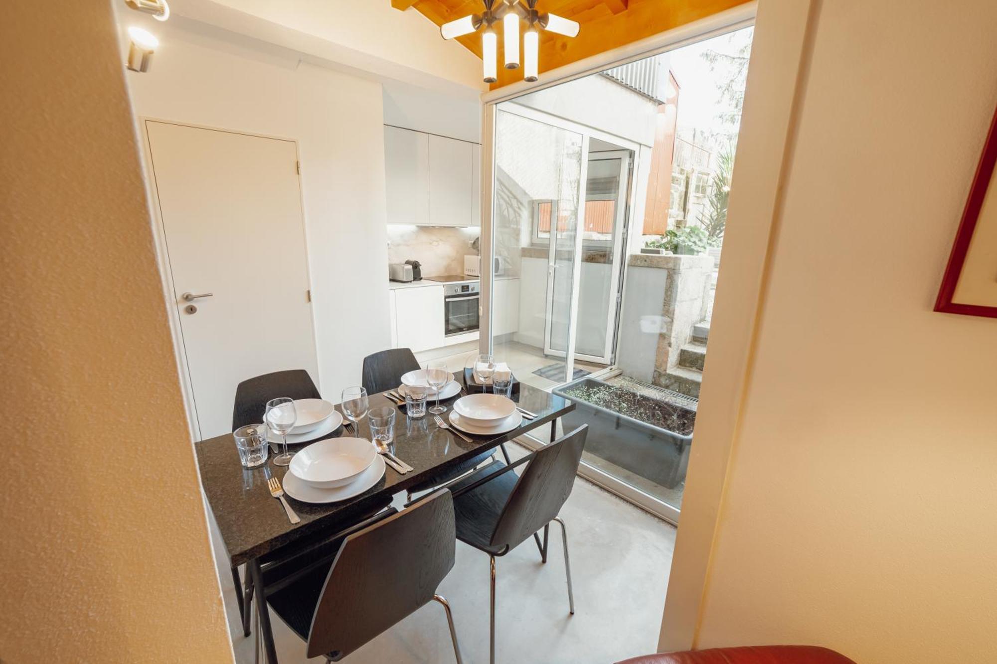 Oporto Guest Luxus Garden Apartment Ngoại thất bức ảnh